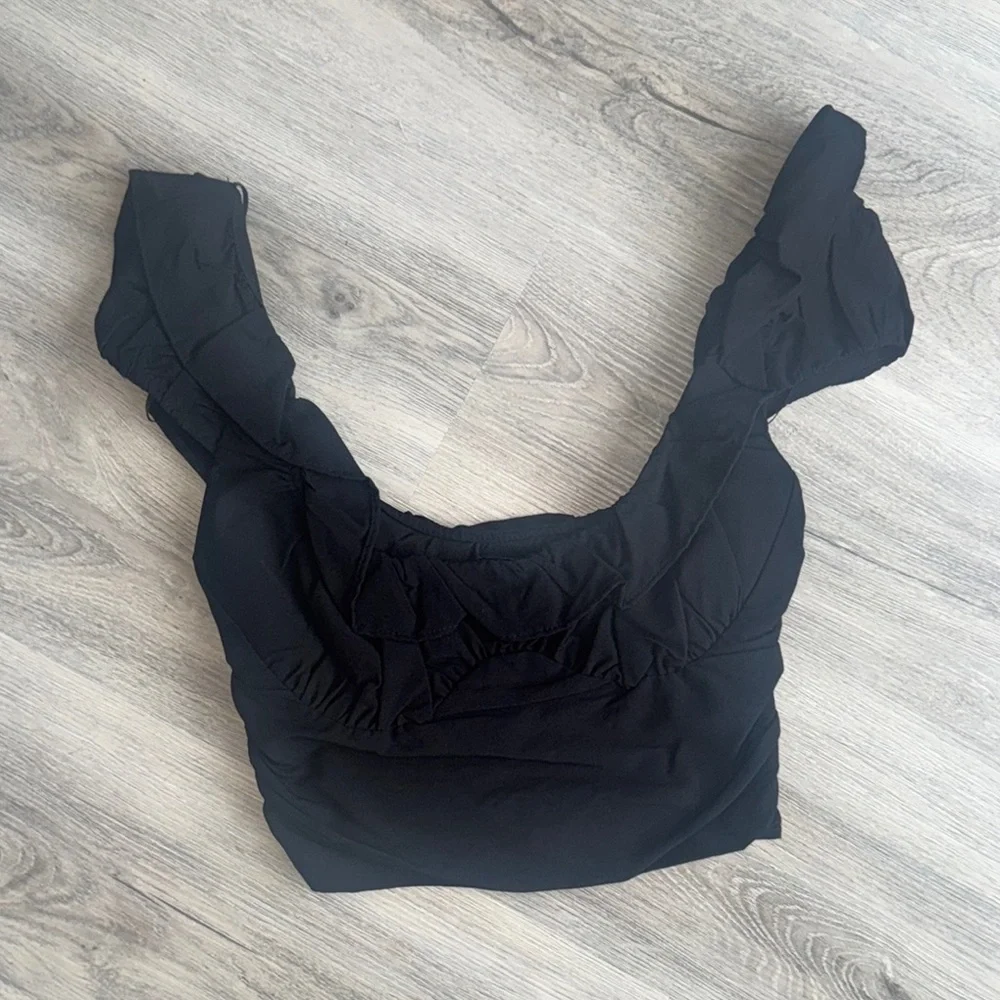 Zara Ruffle Crop Top - Picture 2 of 7